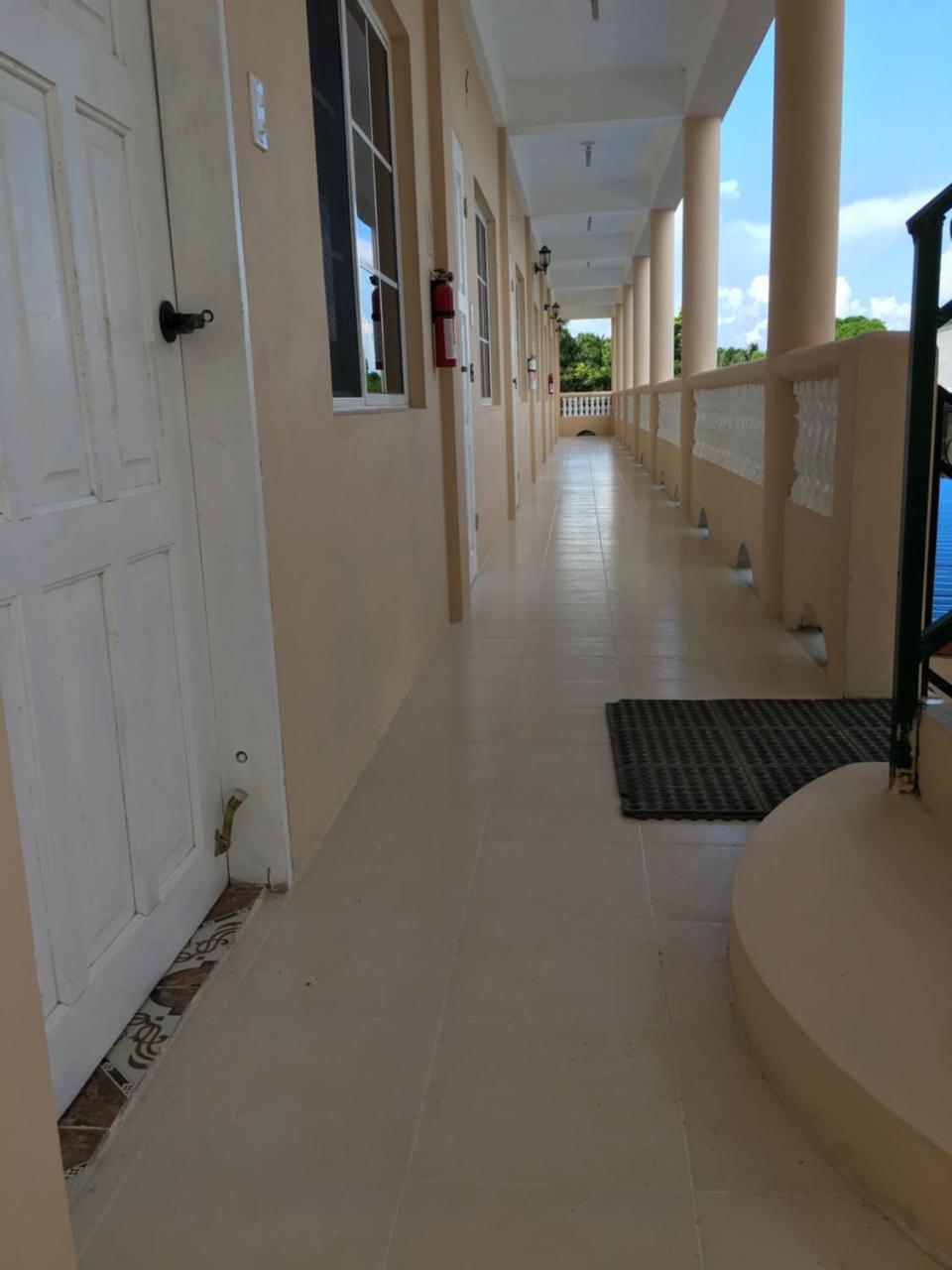 Sarteneja Inn Exterior photo